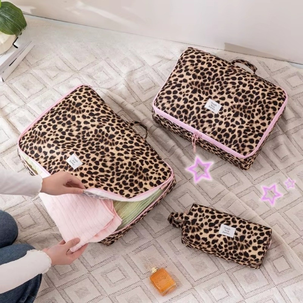 Waterproof Leopard Makeup Bag  - đánh giá và giá Cosmetic Bags